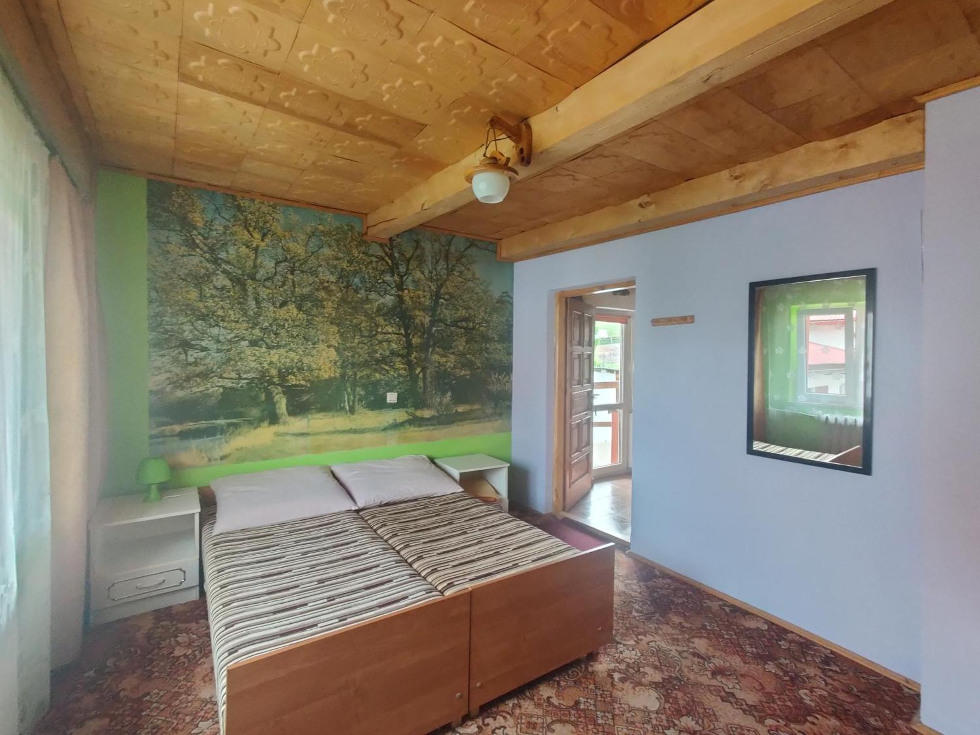 Przy Winogronie Hotel Uherce Mineralne Bilik gambar